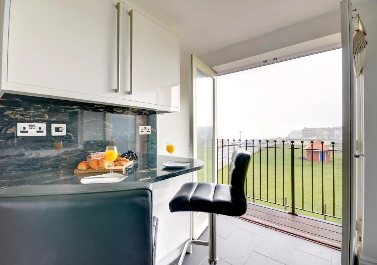 Sea Breeze Apartment Whitby Birleşik Krallık